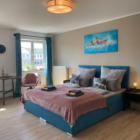 Apartment Wohnperle Neustadt - Zentral, Kostenloser Parkplatz, Lift, Klimaanlage *